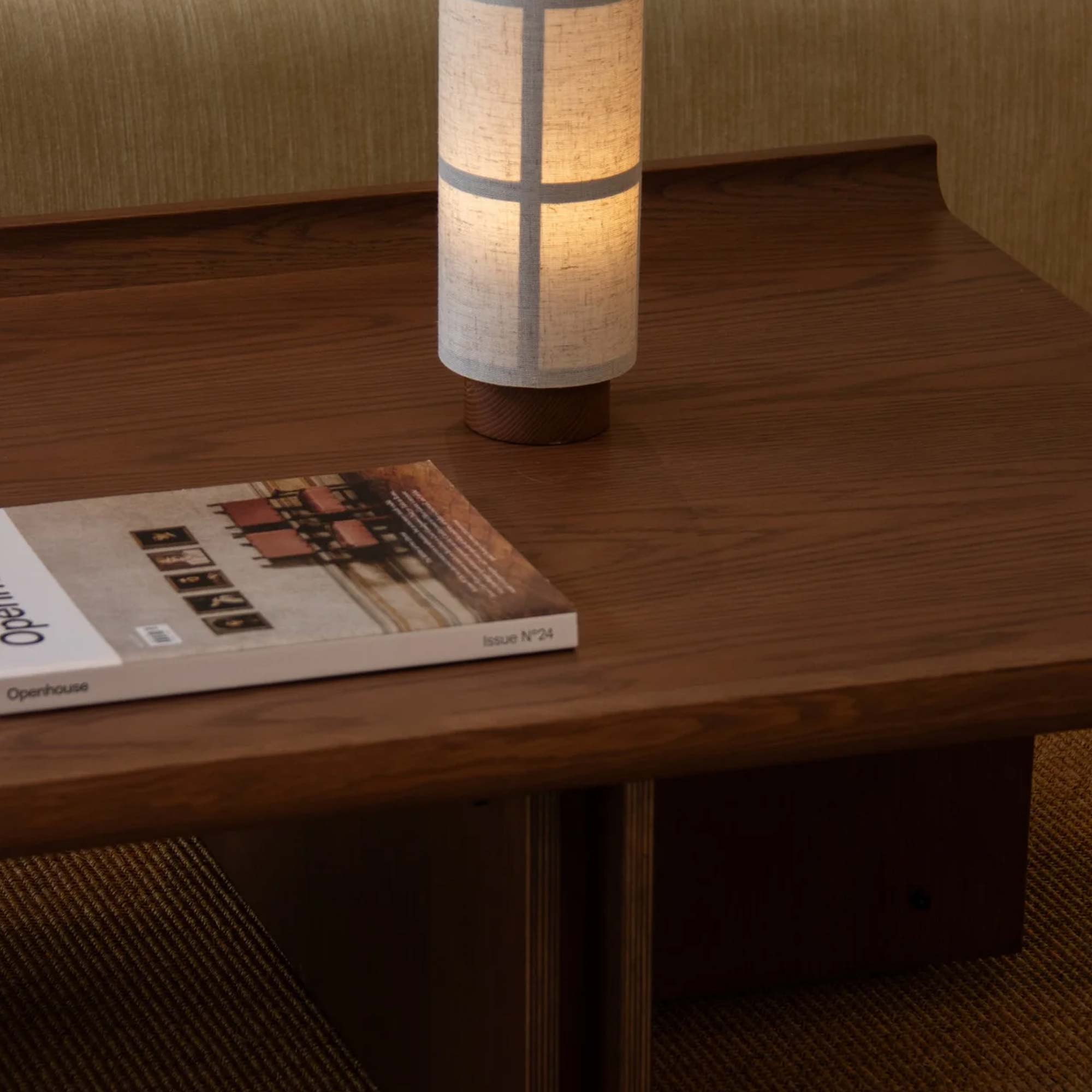 Conrad Lounge Table Beistelltisch