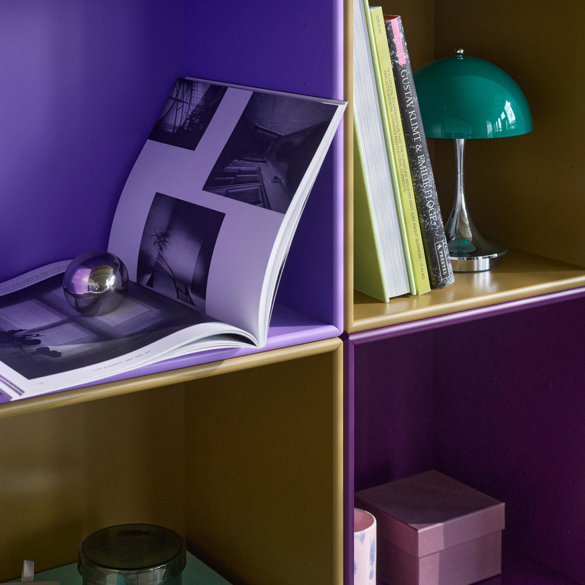 1112 COLOUR ARCHIVE Regal Limited Edition